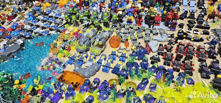 Lego минифигурки менирал,голова короля,нексо найз