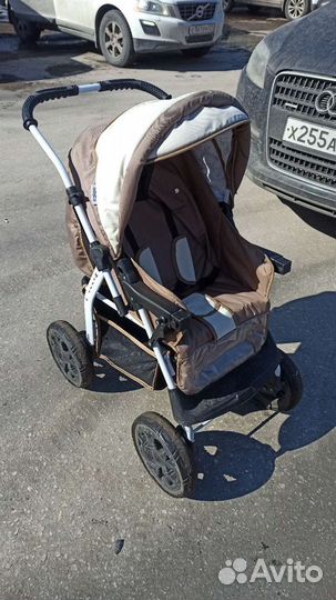Прогулочная коляска