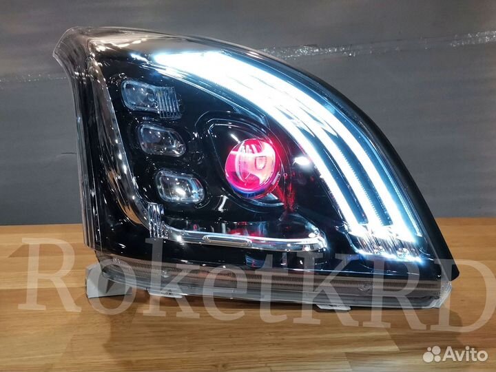 Фары Toyota Land Cruiser Prado 120 02-09г