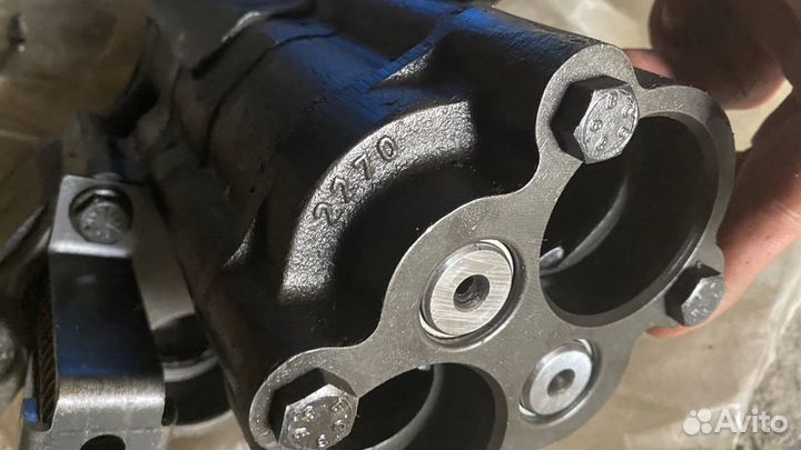 Насос масляный