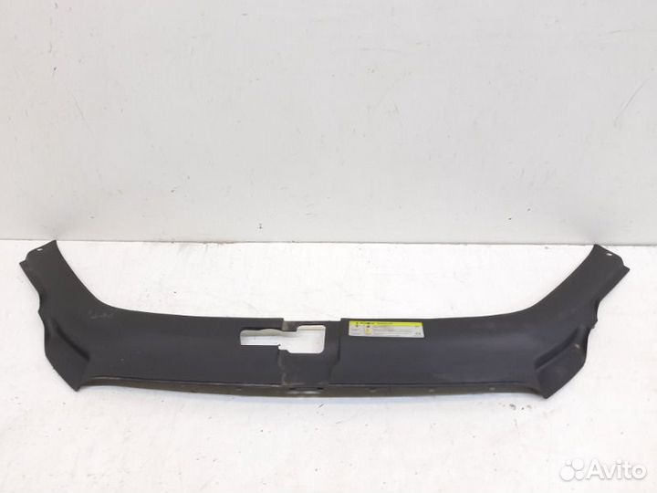 Накладка замка капота Audi Q7 4L 2005-2015