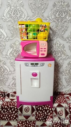 Холодильник и микроволновка