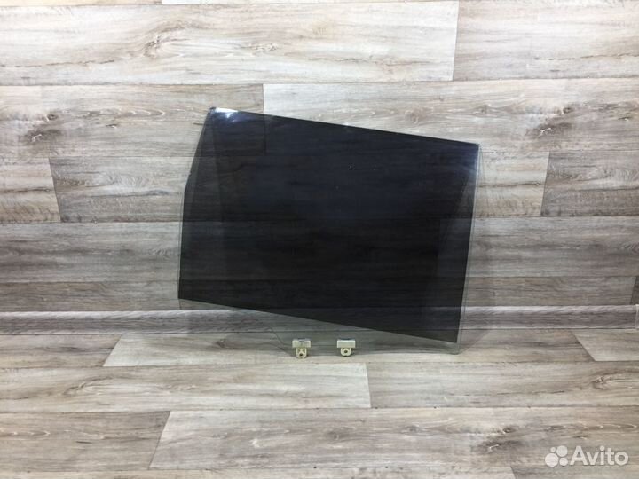 Стекло заднее правое X-Trail T30 / Икс-трейл Т30