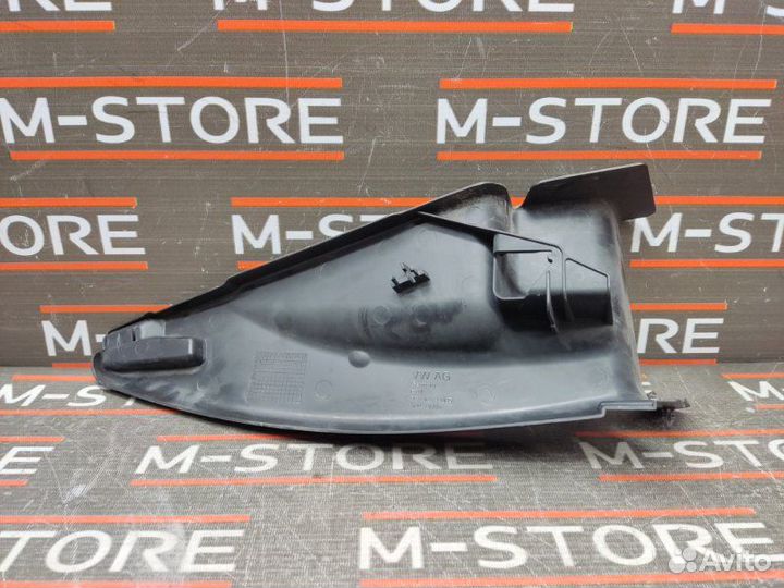 Водосток передний левый Volkswagen Passat B6 BVY