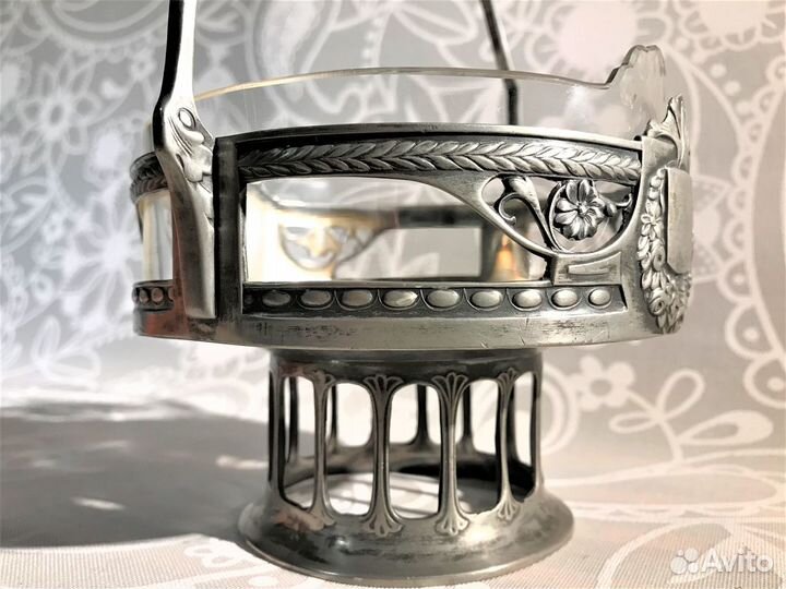 Старинная ваза на ножке посеребрение, Европа