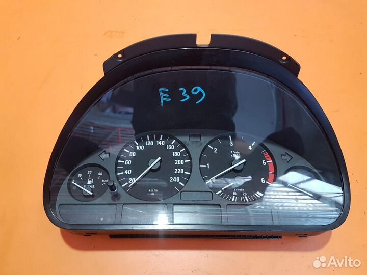 Щиток приборов на BMW 5 E39