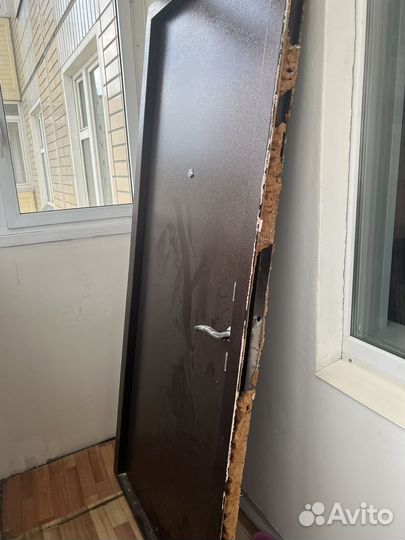 Металлическая дверь бу