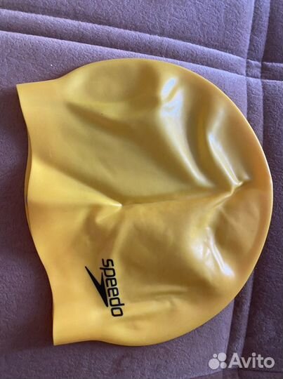 Шапки и очки для плавания