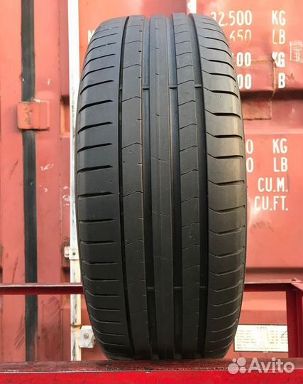 Pirelli P Zero PZ4 225/50 R18 96L