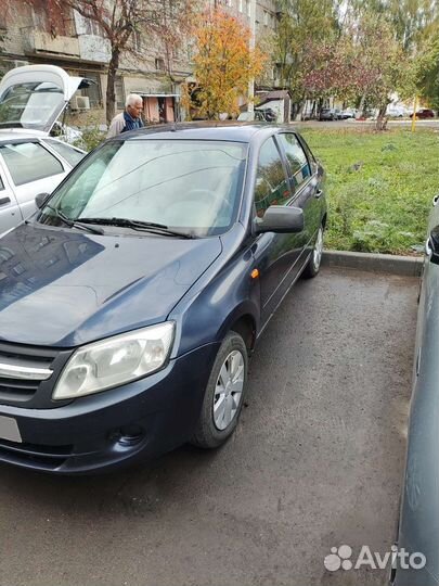 LADA Granta 1.6 МТ, 2013, 111 000 км