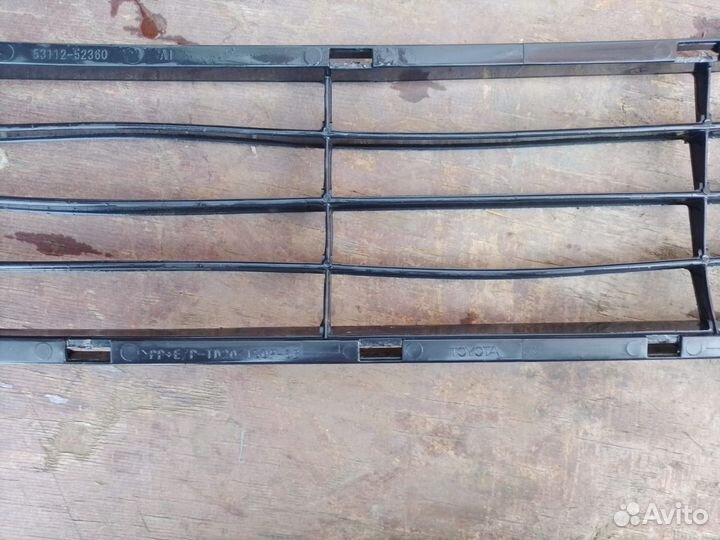 Решетка радиатора toyota belta
