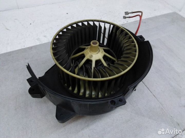 Моторчик печки Опель Omega B