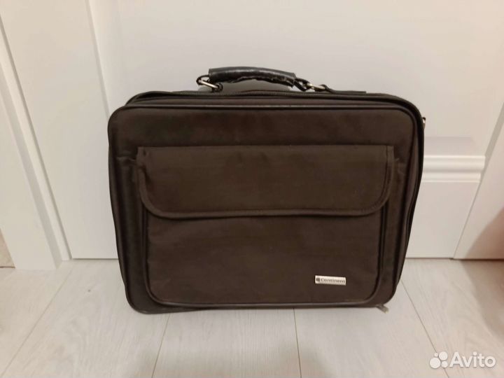 Портфель для ноутбука