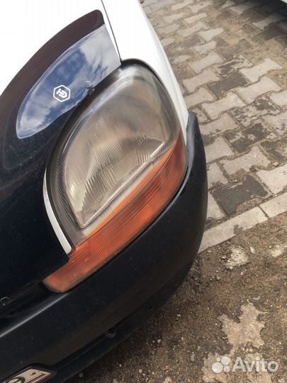 Renault Kangoo Фара Левая