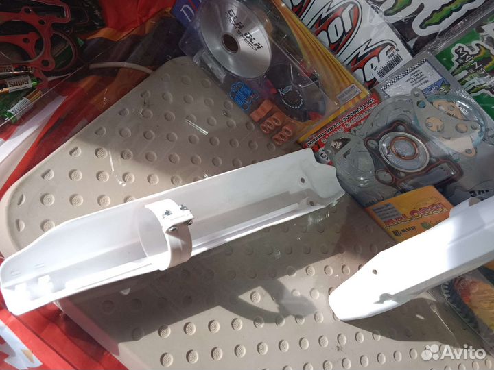 Защита перьев вилки