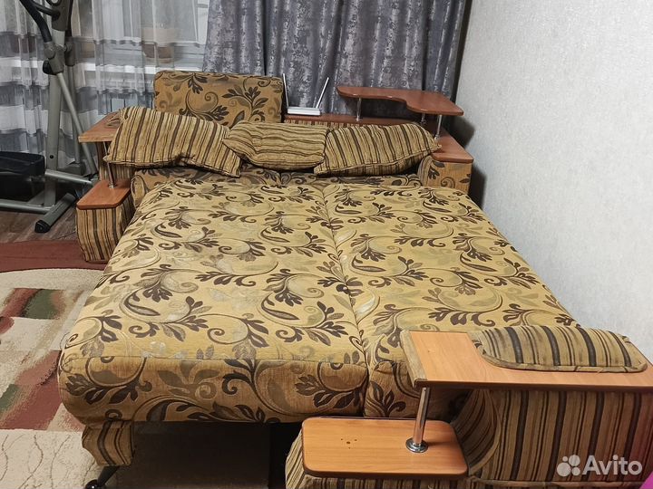 Угловой диван бу