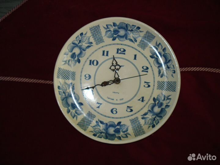 Часы из СССР гжель