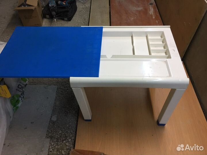 Детский столик