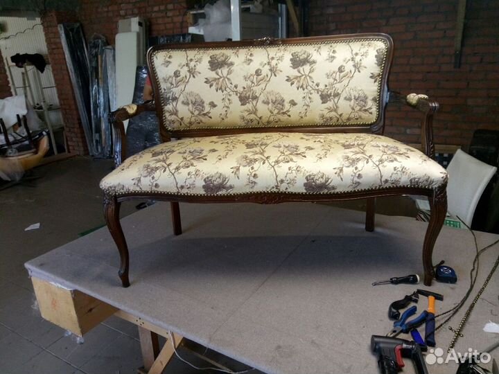 Перетяжка ремонт мебели любой сложности