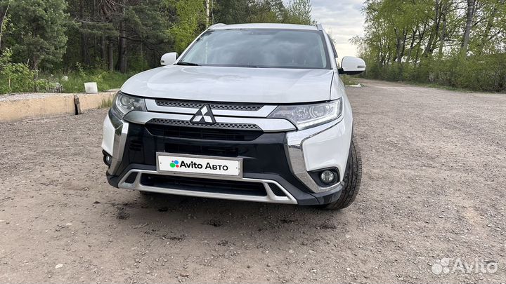 Mitsubishi Outlander 2.0 CVT, 2019, 49 050 км