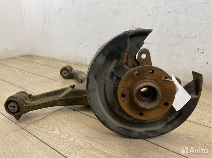 Поворотный кулак задний левый Vw Transporter T5 7H