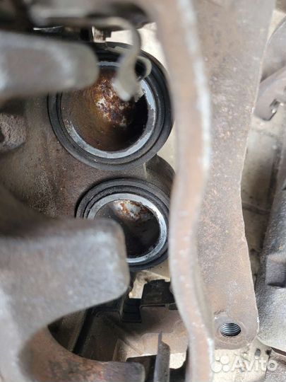 Суппорт передний subaru