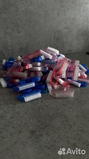 Щетки для маникюра