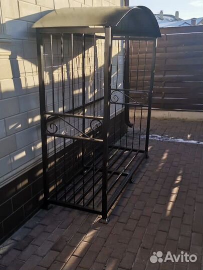 Дровница уличная металлическая