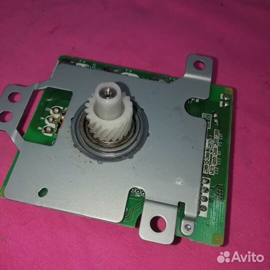 RM1-5416 Мотор привода фотобарабана