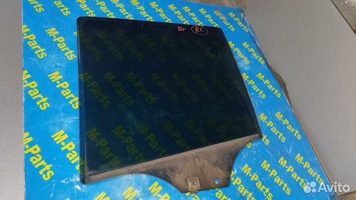 Стекло двери заднее левое Mazda Demio DY3W 2006