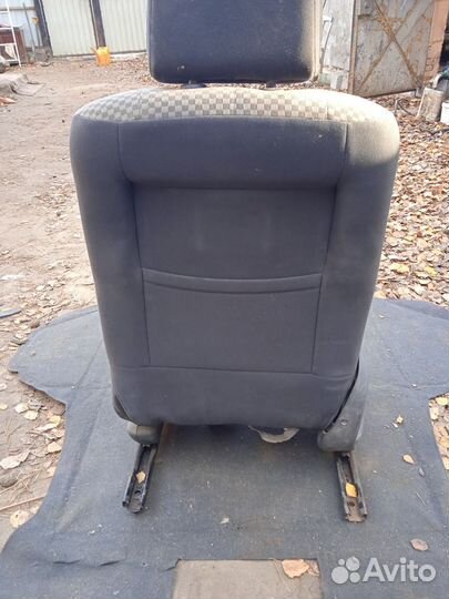 Переднее левое сиденье Renault Megan 2