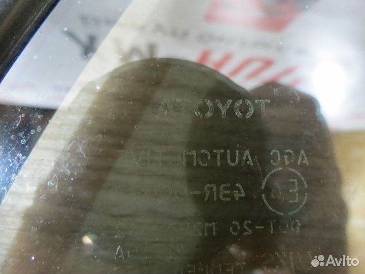 Форточка задняя правая Toyota Corolla 150