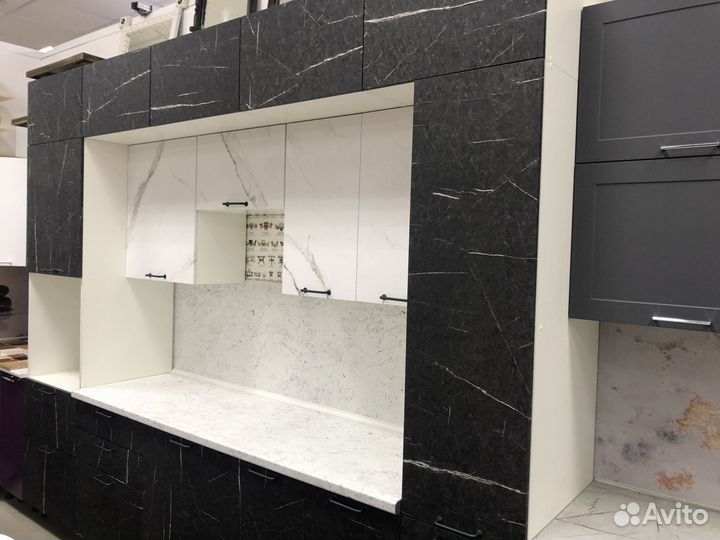 Кухня выставочный образец В наличии