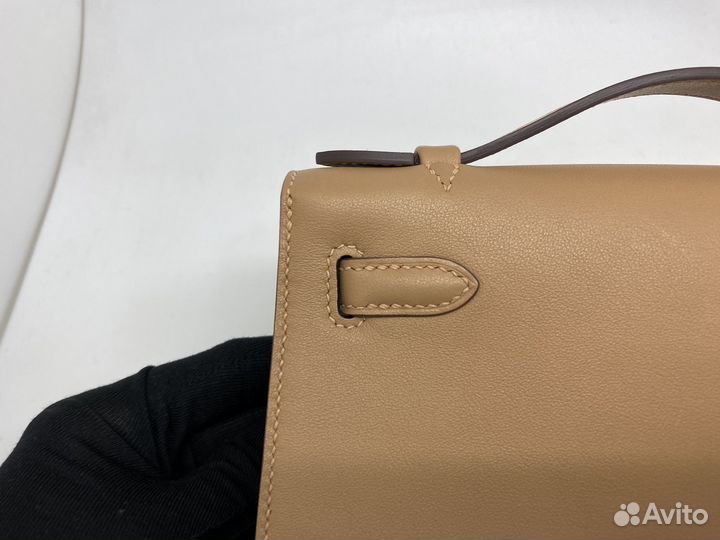 Сумка Hermes Kelly Pochette Swift бежевая