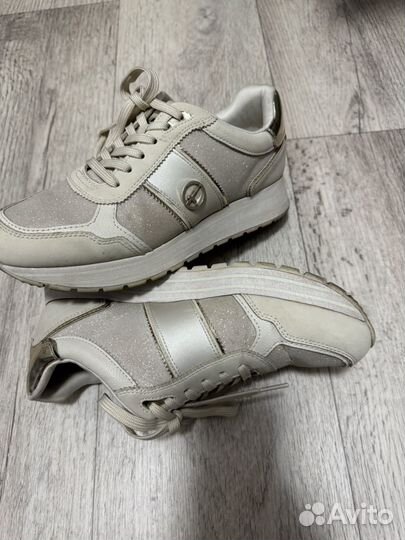 Кроссовки женские tamaris