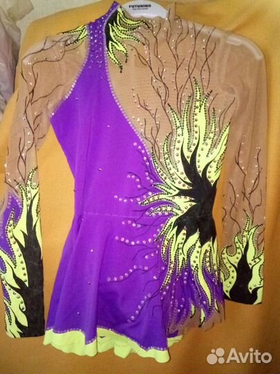 Купальник и предметы д/художественной гимнастики