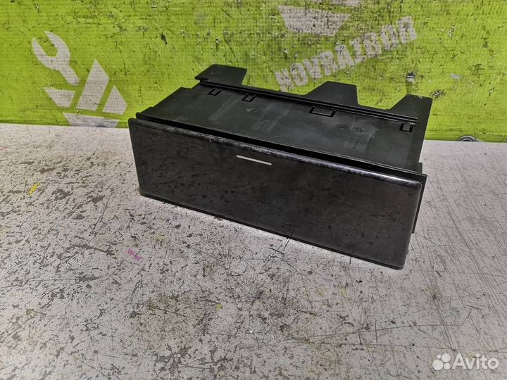 Пепельница передняя Мерседес Бенз 210 Е-класс