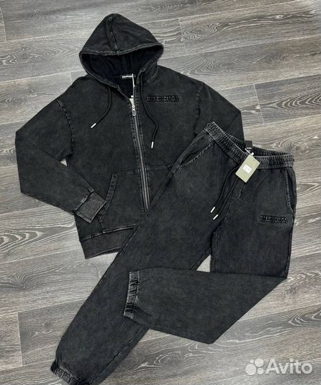 Спортивный костюм balenciaga