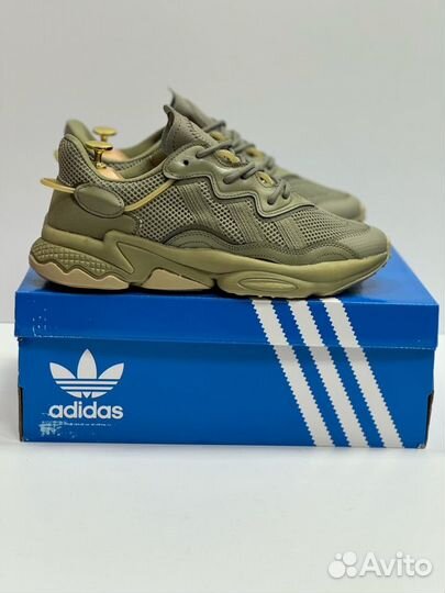 Кроссовки Adidas Ozweego