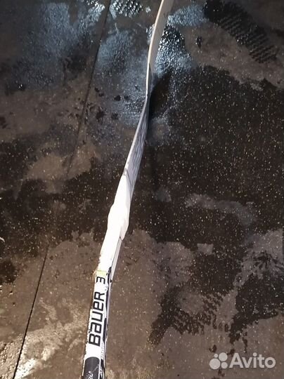 Сломанные клюшки под ремонт