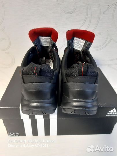 Кроссовки Adidas climaproof