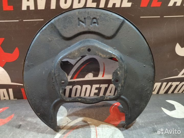 Пыльник тормозного диска задний Honda Civic 8 4D