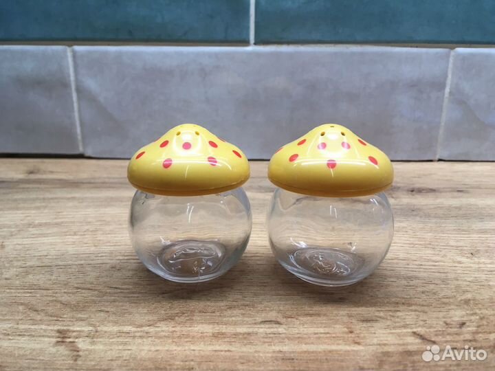 Набор солонка и перечница