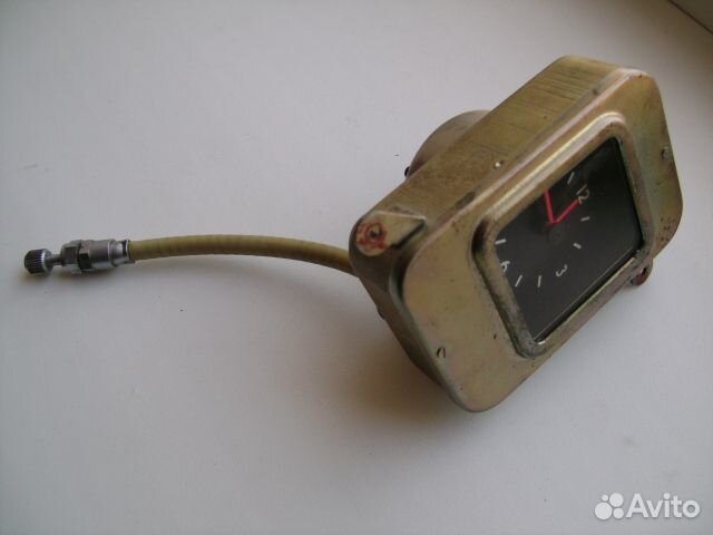 Автомобильные часы газ 024