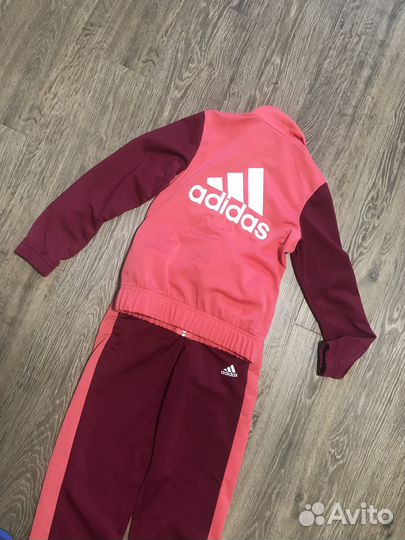 Спортивный костюм adidas для девочек