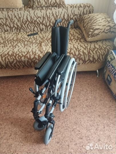 Инвалидная коляска новая