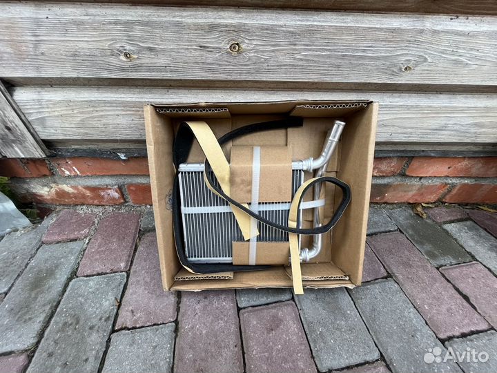 Радиатор печки toyota avensis 2011