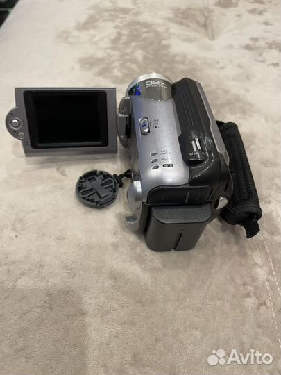 Видеокамера jvc