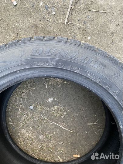 Dunlop SP Winter Ice 02 215/55 R17