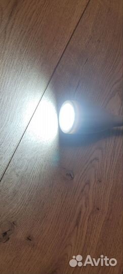 Лампа на прищепке гибкая